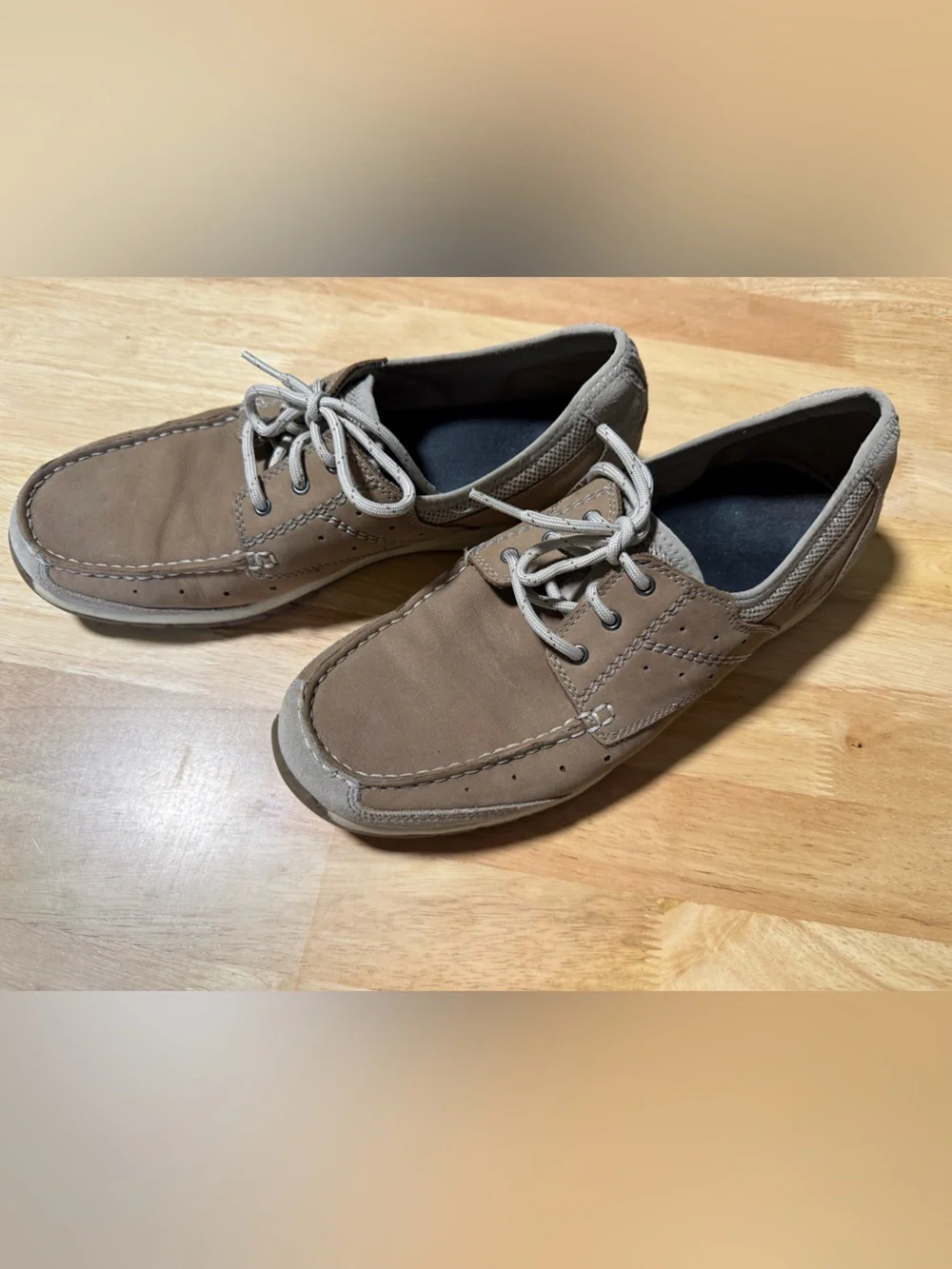 Clarks Men’s Size 10M Taupe Leather Casual Lace Up Comfort Shoes